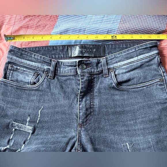 Dolce & Gabbana Gray Denim Jeans with Contrast Stitching - Picture 8 of 11